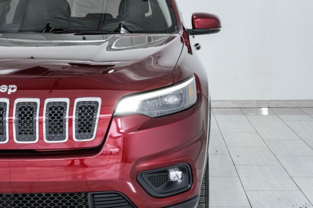 Used 2020 Jeep Cherokee Latitude Plus w/ Cold Weather Group AWD/4WD image 51