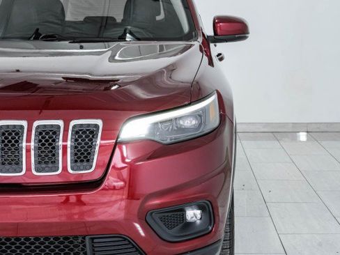 Used 2020 Jeep Cherokee Latitude Plus w/ Cold Weather Group AWD/4WD image 51