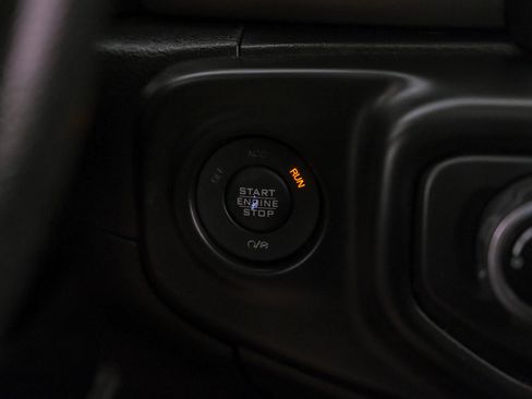 Used 2018 Jeep Wrangler Unlimited Sport image 21