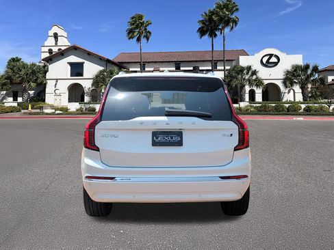Used 2026 Volvo XC90 B6 Ultra w/ Protection Package AWD/4WD image 3