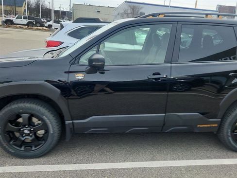 Used 2024 Subaru Forester Wilderness image 7