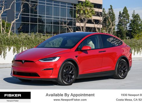 Used 2023 Tesla Model X image 10