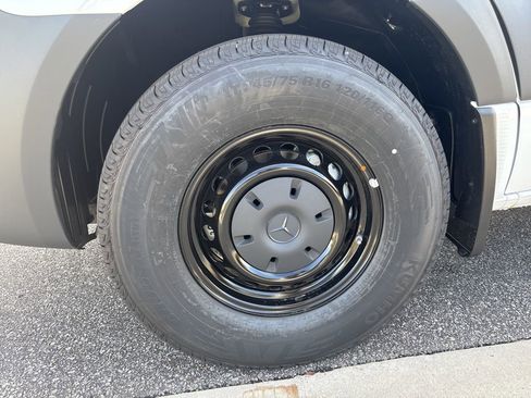 New 2026 Mercedes-Benz Sprinter 2500 image 12