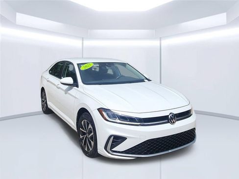 Used 2025 Volkswagen Jetta S FWD image 3