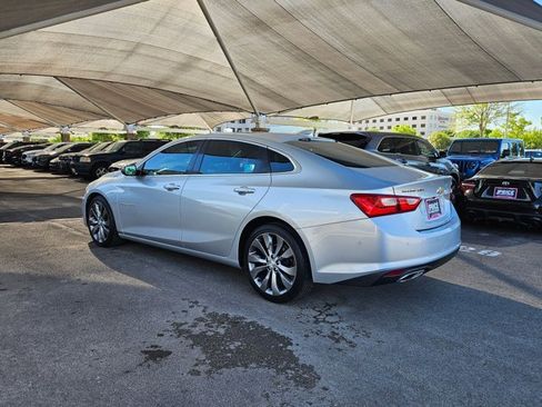 Used 2017 Chevrolet Malibu Premier w/ Premier Sun and Wheel Package image 8