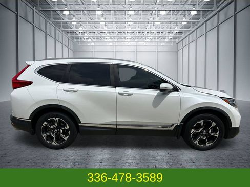 Used 2019 Honda CR-V Touring image 6