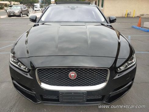 Used 2017 Jaguar XF Premium image 22