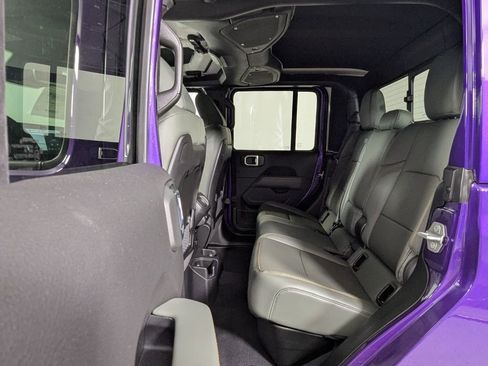 New 2026 Jeep Gladiator Mojave image 25