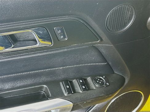 Used 2017 Ford Mustang GT Premium image 24