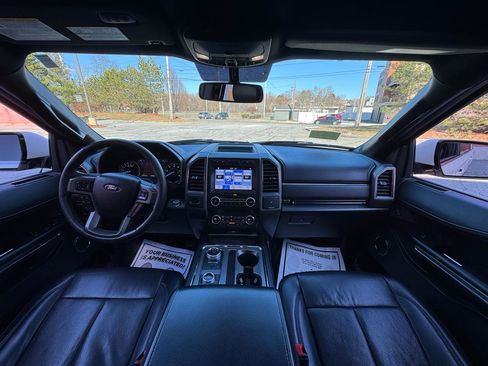 Used 2019 Ford Expedition XLT w/ Equipment Group 202A image 7