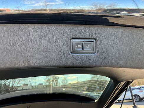 Used 2023 Audi Q7 3.0T Prestige w/ Prestige Package image 28