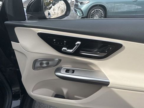 New 2026 Mercedes-Benz GLC 300 4MATIC image 36