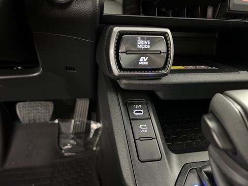 Used 2026 Toyota RAV4 FWD image 34