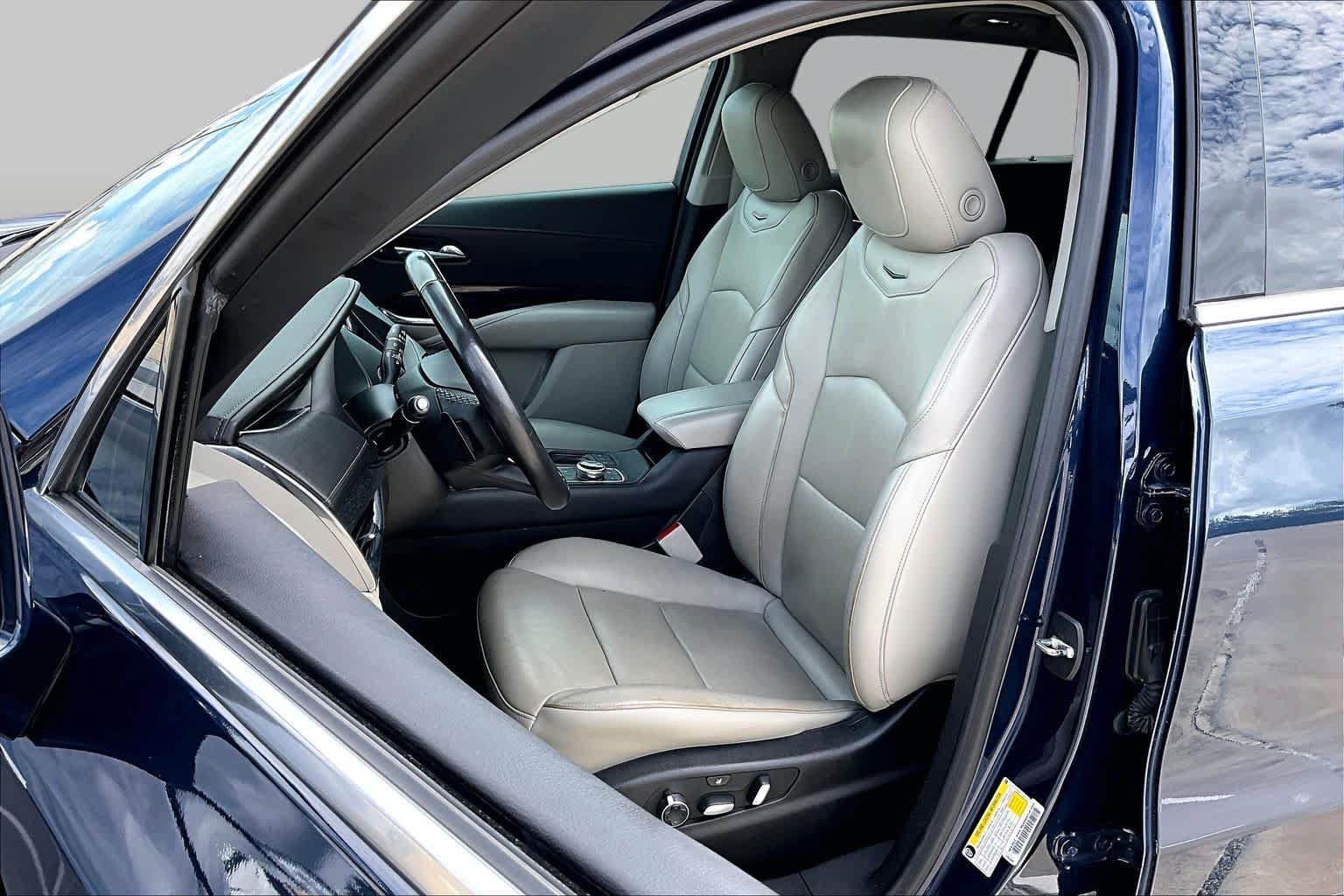 Used 2019 Cadillac XT4 Premium Luxury FWD image 8