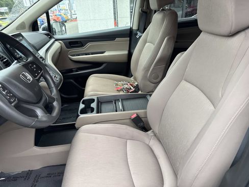 Used 2022 Honda Odyssey EX image 16