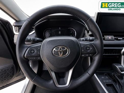 Used 2024 Toyota RAV4 XLE Premium FWD image 10