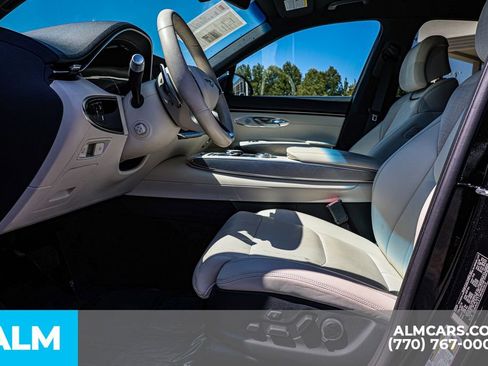 Used 2024 Genesis Electrified GV70 Advanced image 20
