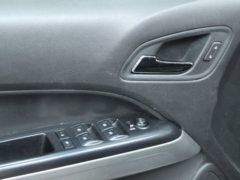 Used 2017 Chevrolet Colorado LT w/ LT Convenience Package AWD/4WD image 13