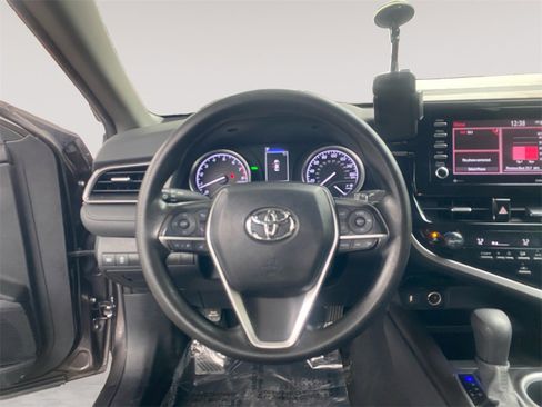 Used 2024 Toyota Camry LE w/ Convenience Package image 12