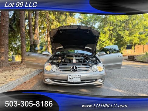 Used 2005 Mercedes-Benz CLK 320 Coupe image 35