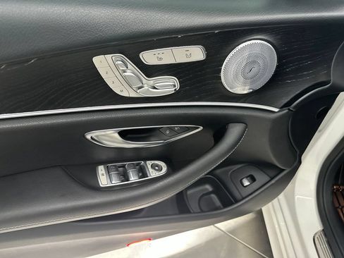 Used 2019 Mercedes-Benz E 300 image 12