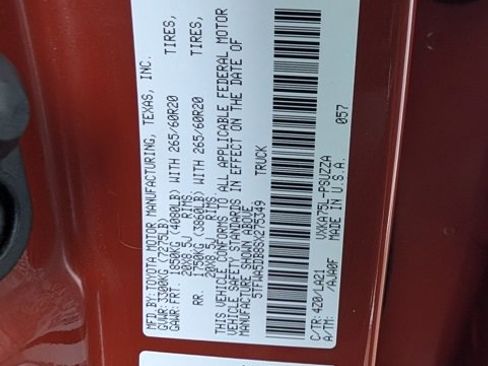 Used 2025 Toyota Tundra Platinum w/ TRD Off-Road Package image 43