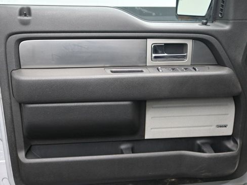 Used 2014 Ford F150 FX4 w/ Equipment Group 402A Luxury image 17