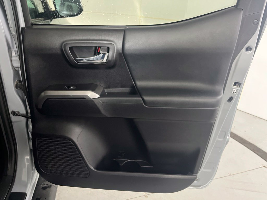 Used 2019 Toyota Tacoma Limited AWD/4WD image 27