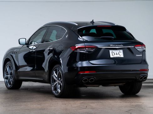Used 2023 Maserati Levante GT AWD/4WD image 5