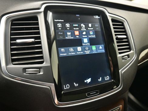 Used 2019 Volvo XC90 T6 Momentum w/ Advanced Package AWD/4WD image 12