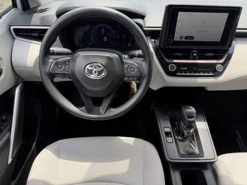 Certified 2026 Toyota Corolla Cross L FWD image 11