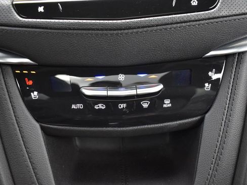 Certified 2025 Cadillac XT5 Premium Luxury image 20