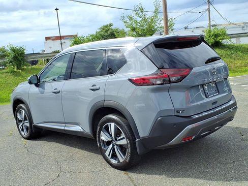 Used 2023 Nissan Rogue SL AWD/4WD image 7