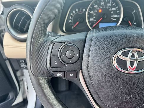 Used 2015 Toyota RAV4 XLE image 17