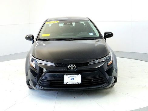Used 2024 Toyota Corolla LE FWD image 8