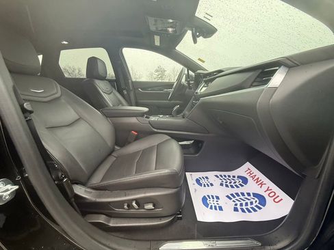 Certified 2025 Cadillac XT5 Premium Luxury image 33
