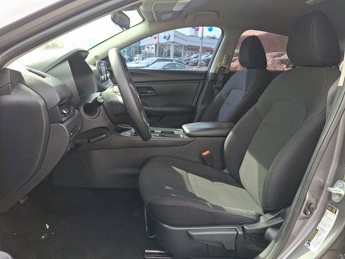 Used 2025 Nissan Sentra S image 14