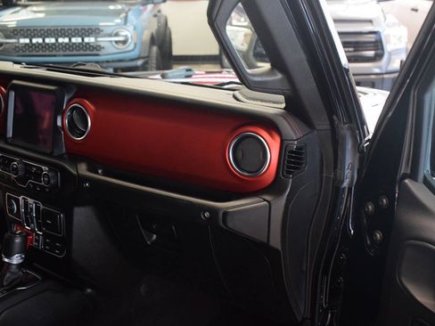 Used 2020 Jeep Gladiator Rubicon AWD/4WD image 21