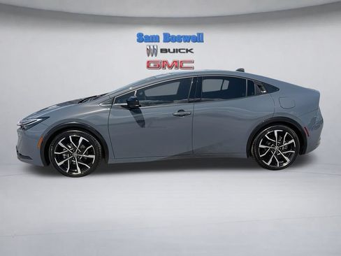 Used 2026 Toyota Prius Plug-In Hybrid FWD image 6
