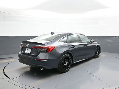 Used 2024 Honda Civic Sport image 6