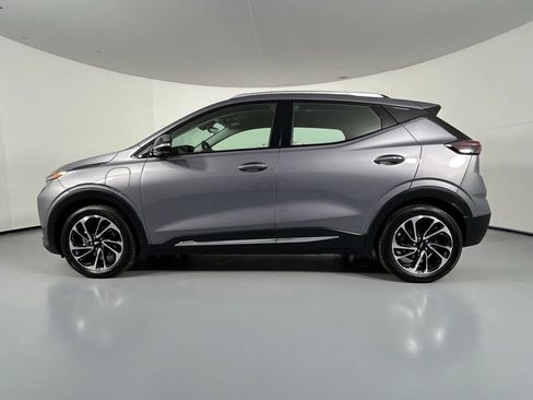 Used 2023 Chevrolet Bolt EUV Premier FWD image 4