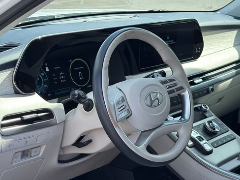 Used 2025 Hyundai Palisade Calligraphy FWD image 13