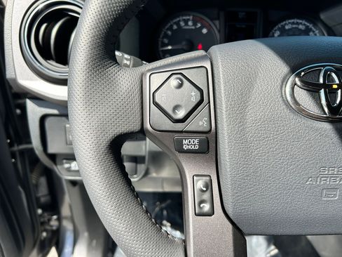 Used 2023 Toyota Tacoma TRD Off-Road image 14