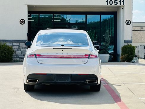 Used 2014 Lincoln MKZ Hybrid FWD image 9