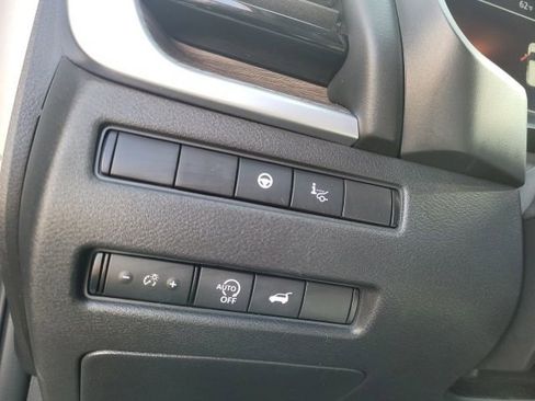 Certified 2024 Nissan Rogue Platinum w/ Platinum Premium Package image 12