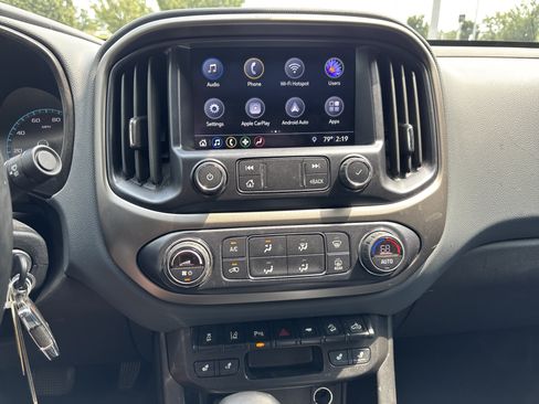 Used 2022 Chevrolet Colorado Z71 w/ Trail Boss Package AWD/4WD image 21