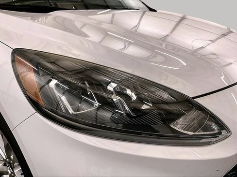 Used 2020 Ford Escape SE AWD/4WD image 27