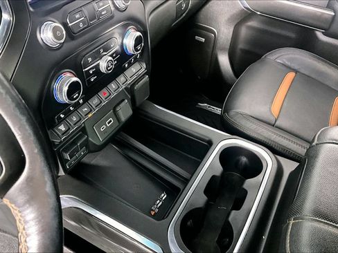 Used 2023 GMC Sierra 2500 AT4 w/ AT4 Premium Plus Package AWD/4WD image 17