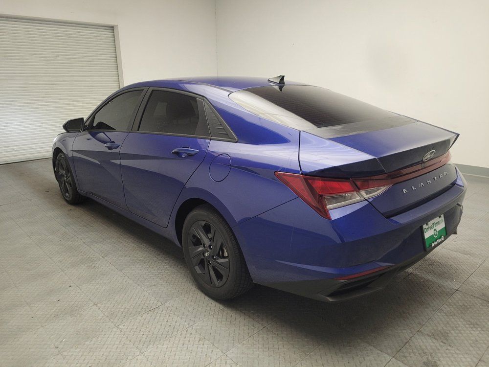 Used 2022 Hyundai Elantra SEL w/ Convenience Package FWD image 5