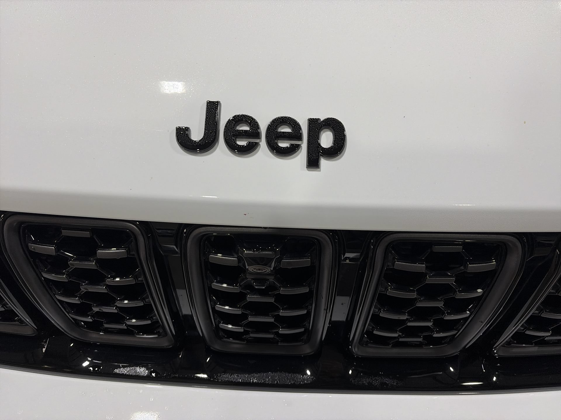 Used 2025 Jeep Grand Cherokee Summit w/ Adv Protech Group IV AWD/4WD image 32